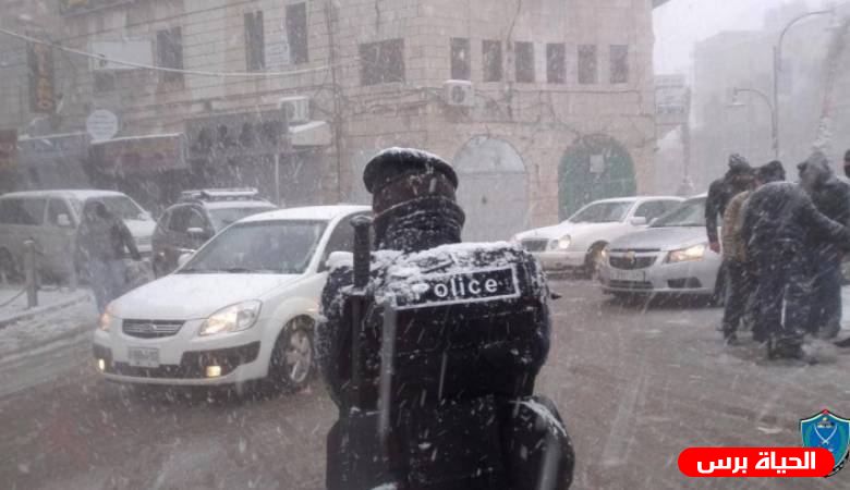 الشرطة تدعو المواطنين لأخذ أقصى درجات الحيطة والحذر خلال المنخفض الجوي